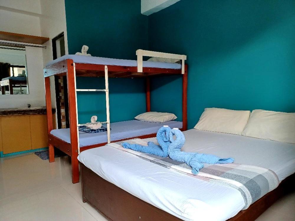 Pete'S Inn Roxas City Bagian luar foto