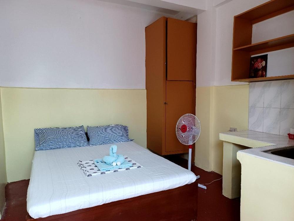 Pete'S Inn Roxas City Bagian luar foto